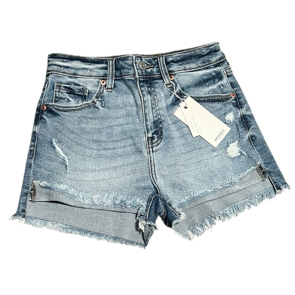 Stitch Fix Artemis Frayed Hem High rise short, New with Tags